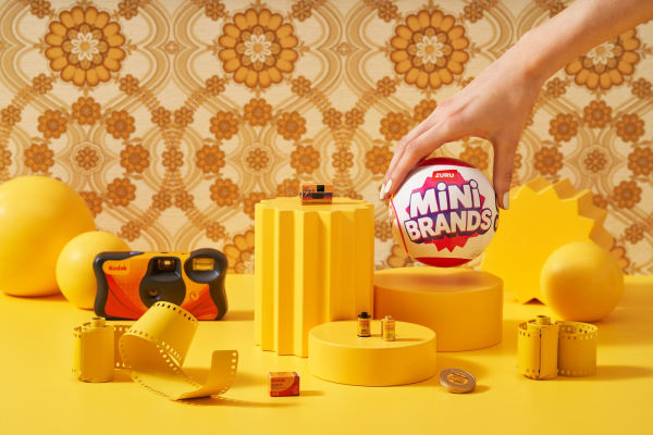 Mini Brands Retro Capsule 2 Pack by ZURU(E-B00KS) DIGITAL BOOK