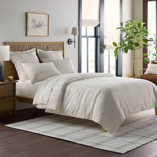Large Modern Shape Rug - Room Essentials™