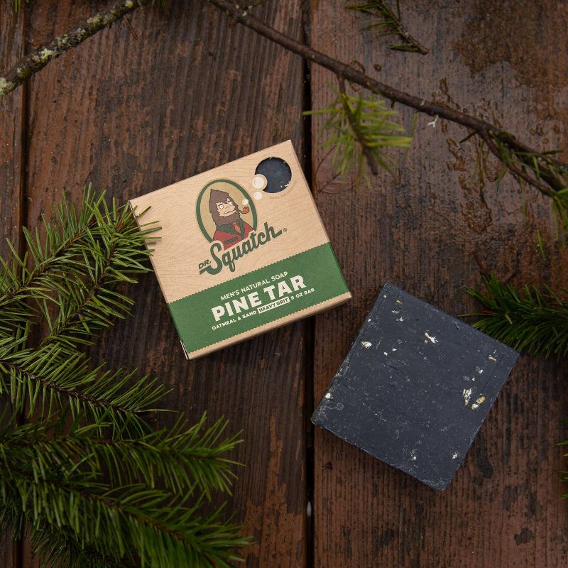 DR. SQUATCH Men's Natural Bar Soap - Fresh/Bourbon/Coconut/Pine Scent - 40oz/8ct