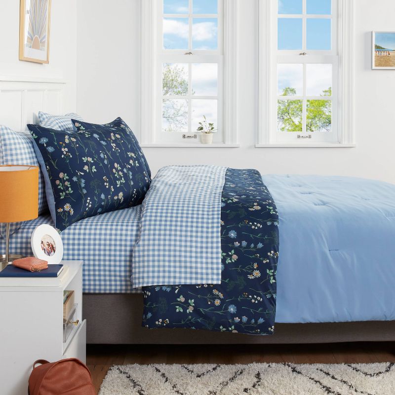 Floral Printed Microfiber Reversible Comforter & Sheets Set Navy - Room Essentials™